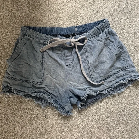 Saddleback Pocketed Frayed Tencel Shorts Large NWOT - Picture 5 of 7